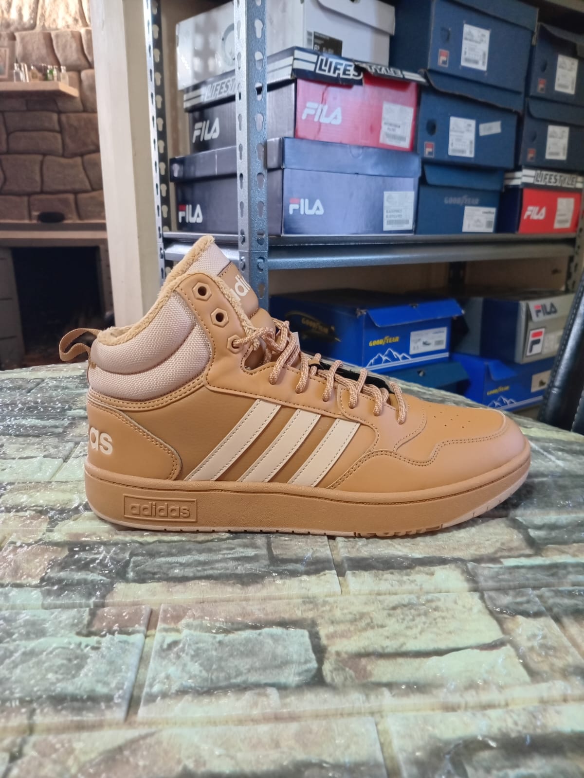 Zapatillas Adidas Hoops 3.0 Mid WTR