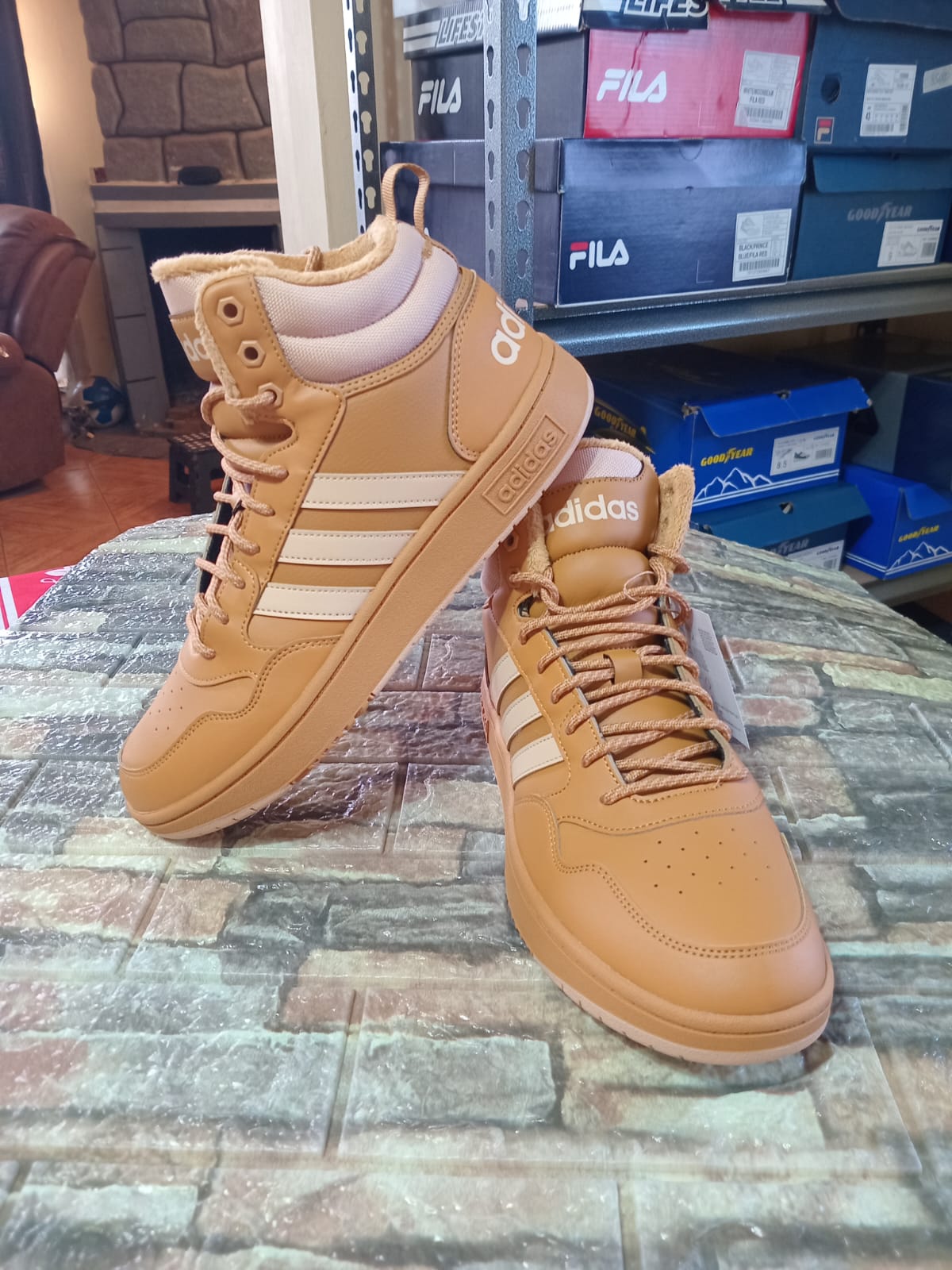 Zapatillas Adidas Hoops 3.0 Mid WTR